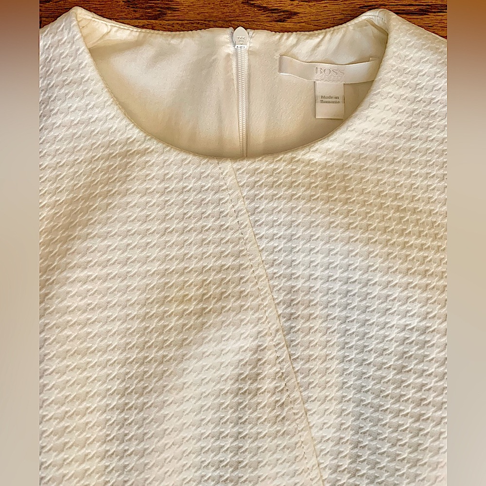 Hugo Boss White Blazer and Skirt Set - Picture 12 of 13
